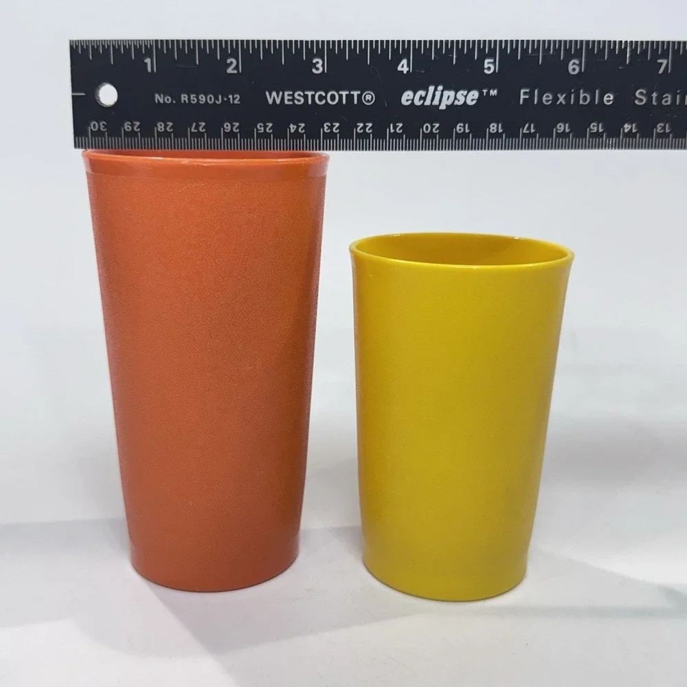 Vintage Tupperware Plastic Cups Tumblers Lot of 8‎ Various Colors & Years